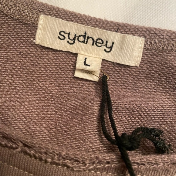 NWT Boutique Open Back Crystal Embellished Sweatshirt Sweater Olive Brown Size L - Picture 3 of 10